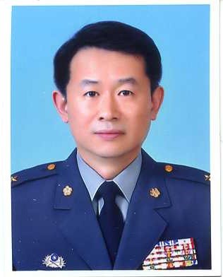 第三十三任校長 石文龍少將.jpg